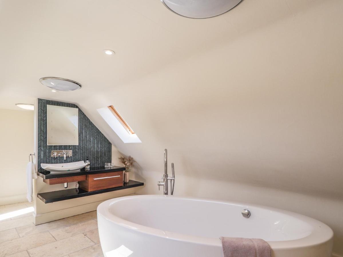 Mary Ann Villa Inverness Bagian luar foto